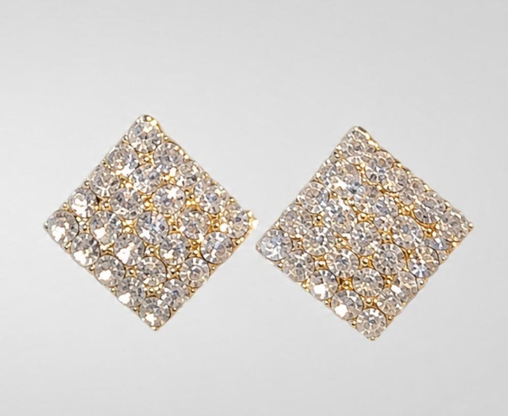 Vintage White Rhinestone Pierced‎ Earrings, 1/2" Glass Elegant Square wp-35